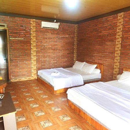 Villa Kopiori Yogyakarta Exterior photo