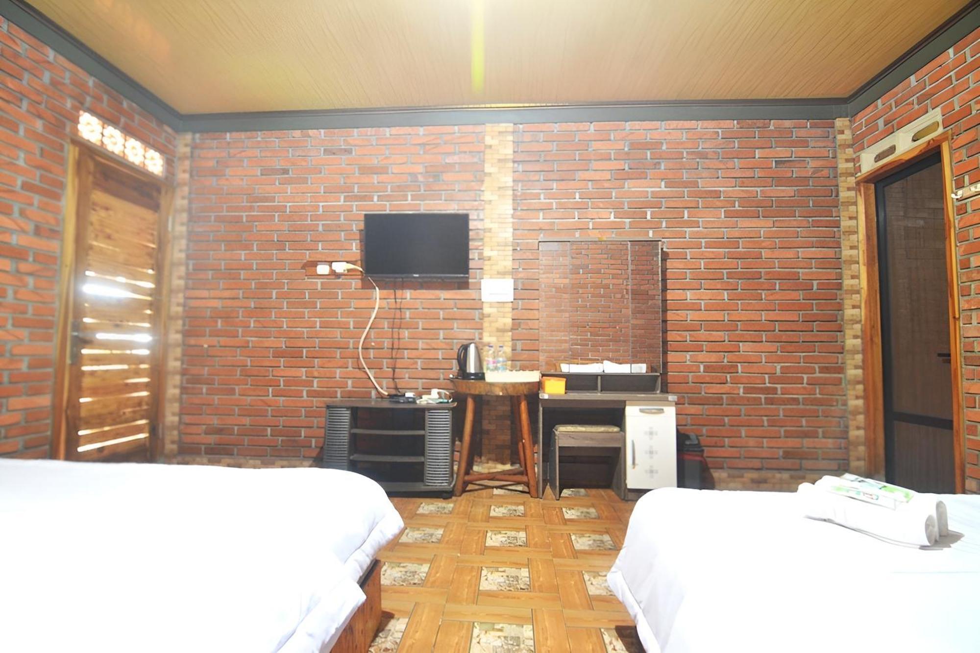 Villa Kopiori Yogyakarta Exterior photo